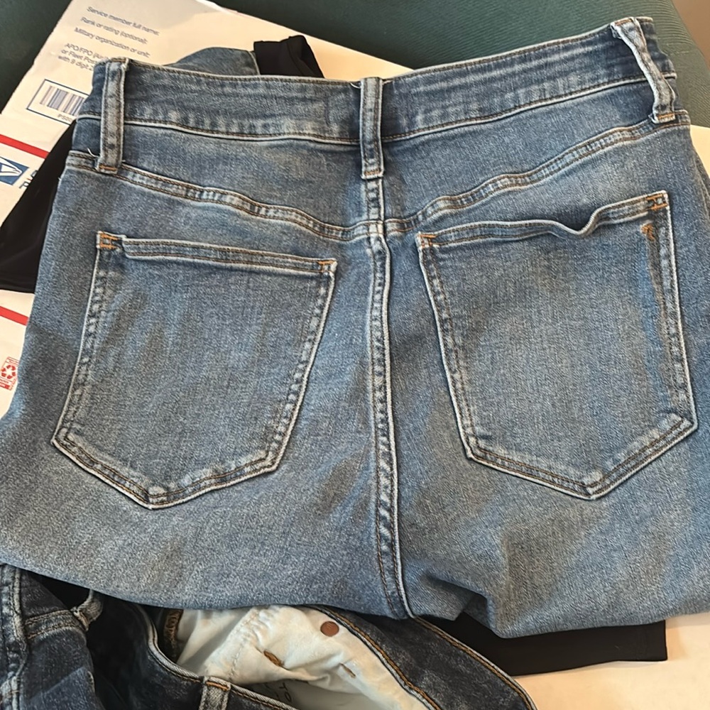 Madewell | Curvy Roadtripper Blue Jeans Size 29P - Picture 3 of 6